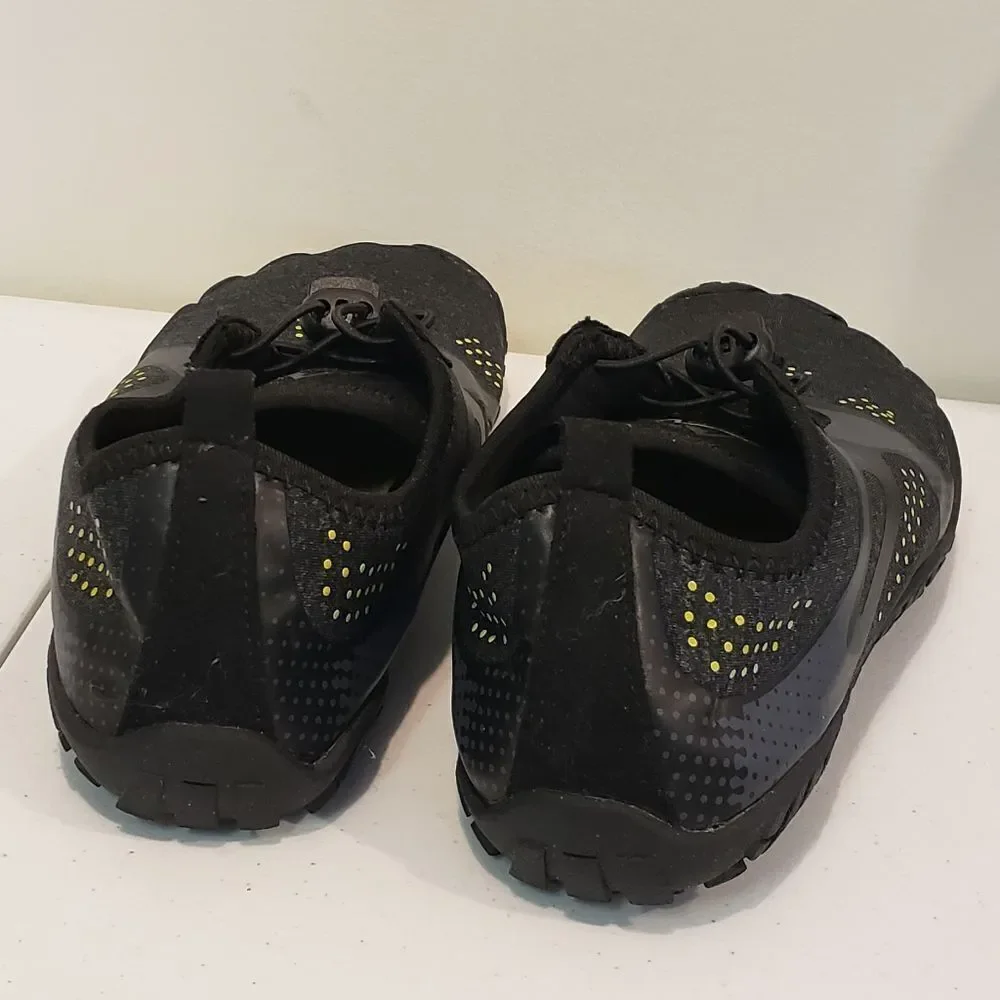 Norti V8 Athletic Shoes Size 4